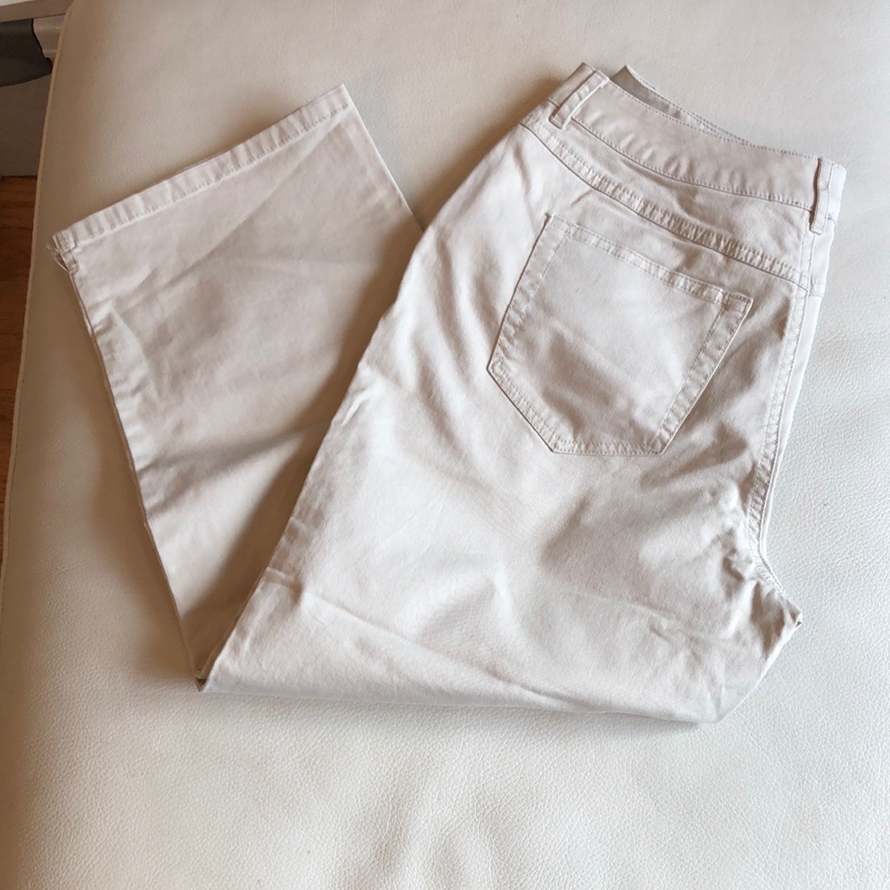 Talbots khaki cropped pants